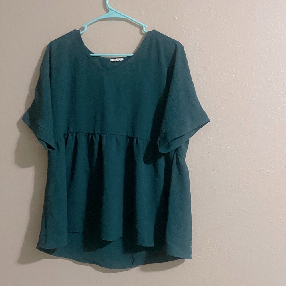 Casual winter green top